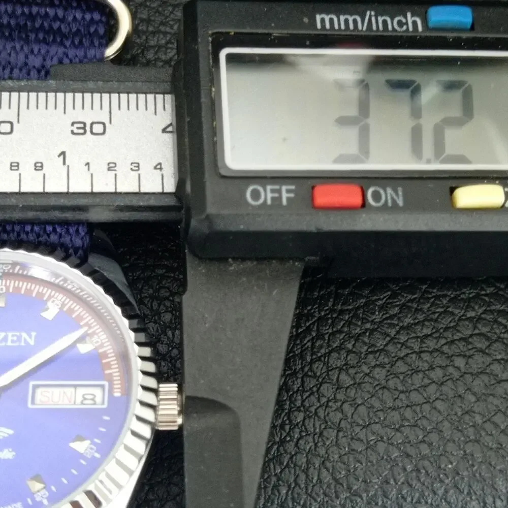 Vintage 1984 Citizen Automatic Mens Silver Watch W/daydate & Blue accents
